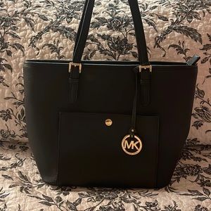 Black Michael Kors bag